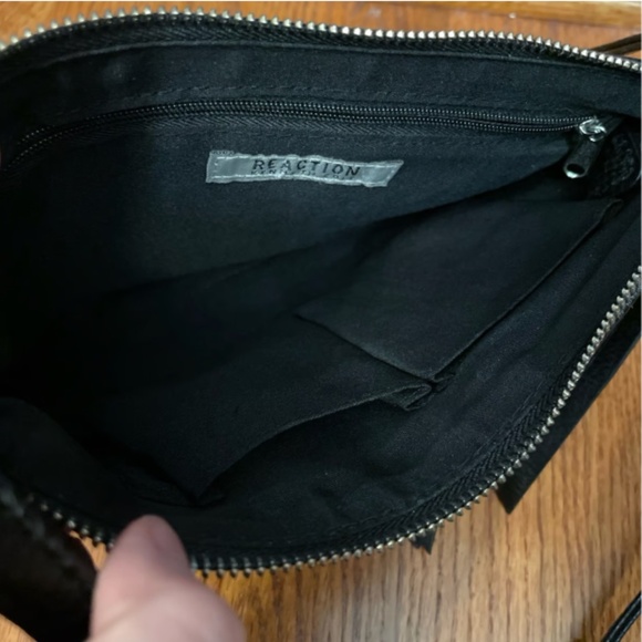 Reaction Kenneth Cole Crossbody - Picture 3 of 4
